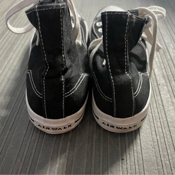 Kids Black High-Top Sneakers - Picture 3 of 4